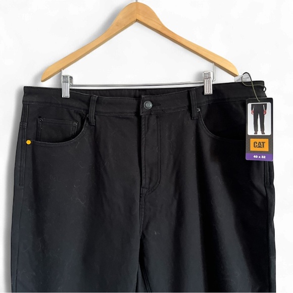 New Caterpillar Black Fleece-Lined Straight Leg Jeans – Workwear Meets Comfort - Picture 2 of 4
